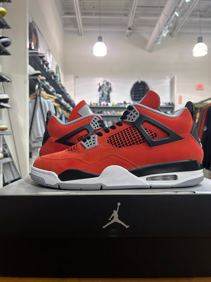Air Jordan 4 Toro Bravo