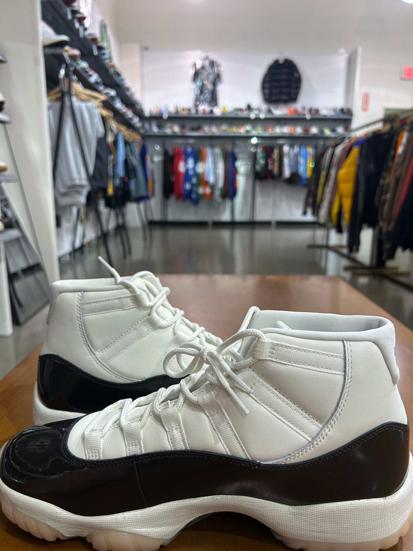 PREOWNED Air Jordan 11 Neopolitan
