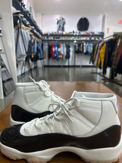 PREOWNED Air Jordan 11 Neopolitan
