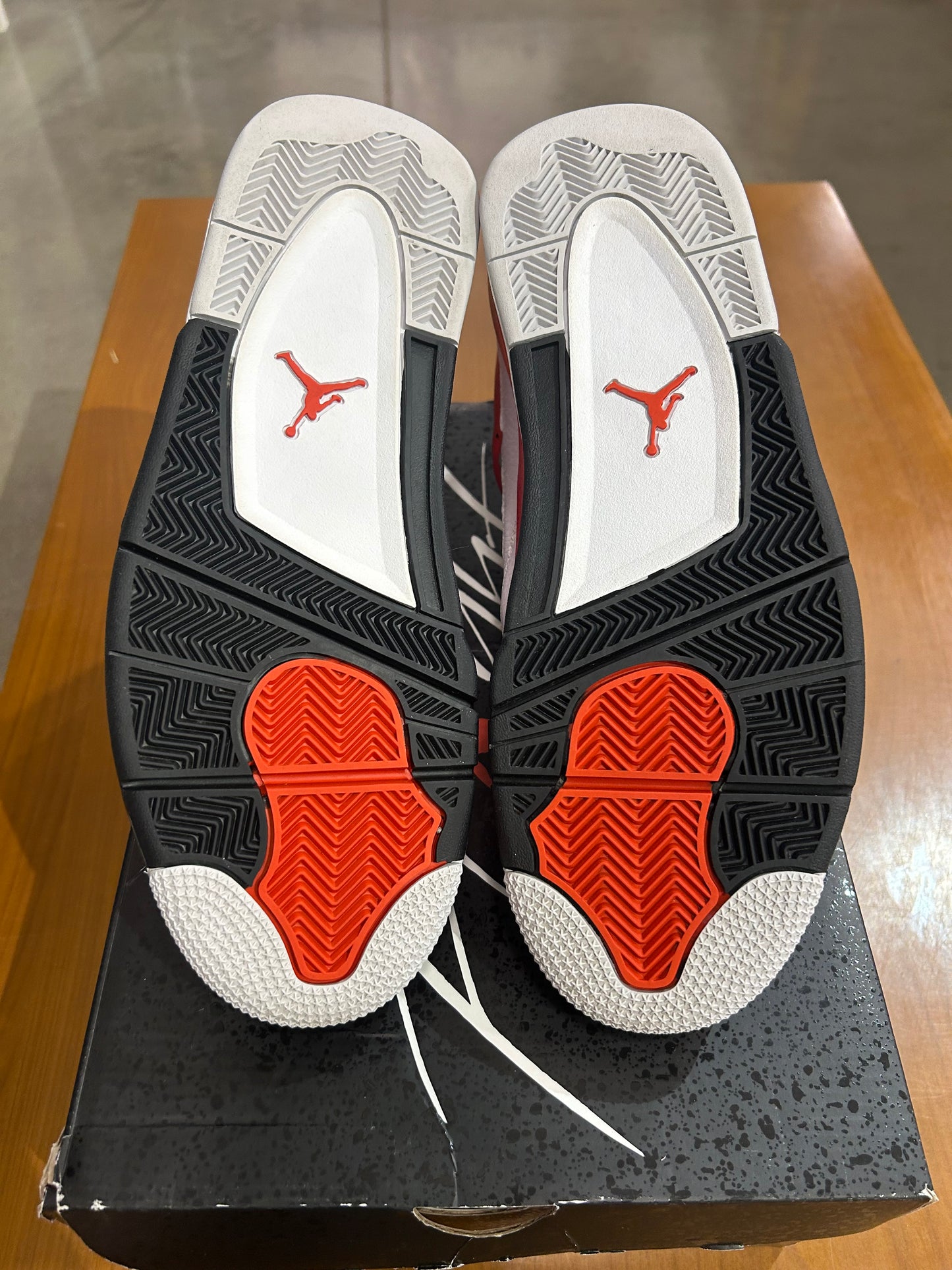 PREOWNED Air Jordan 4 Red Cement