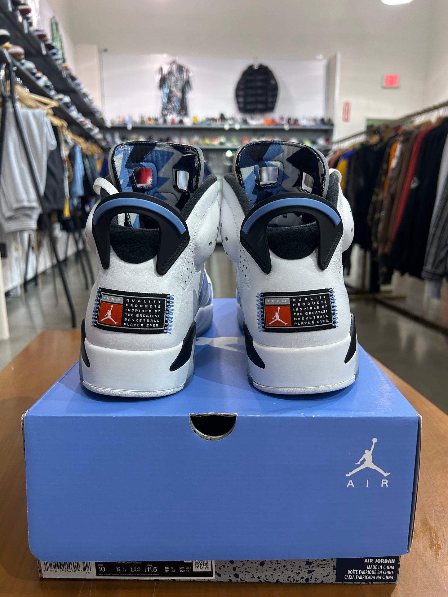 PREOWNED Air Jordan 6 UNC