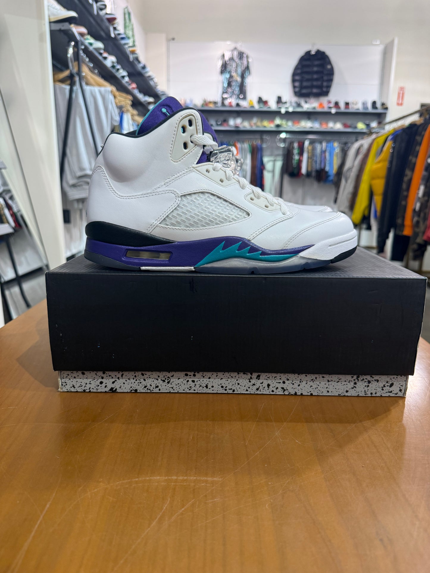 Preowned Air Jordan 5 Grape