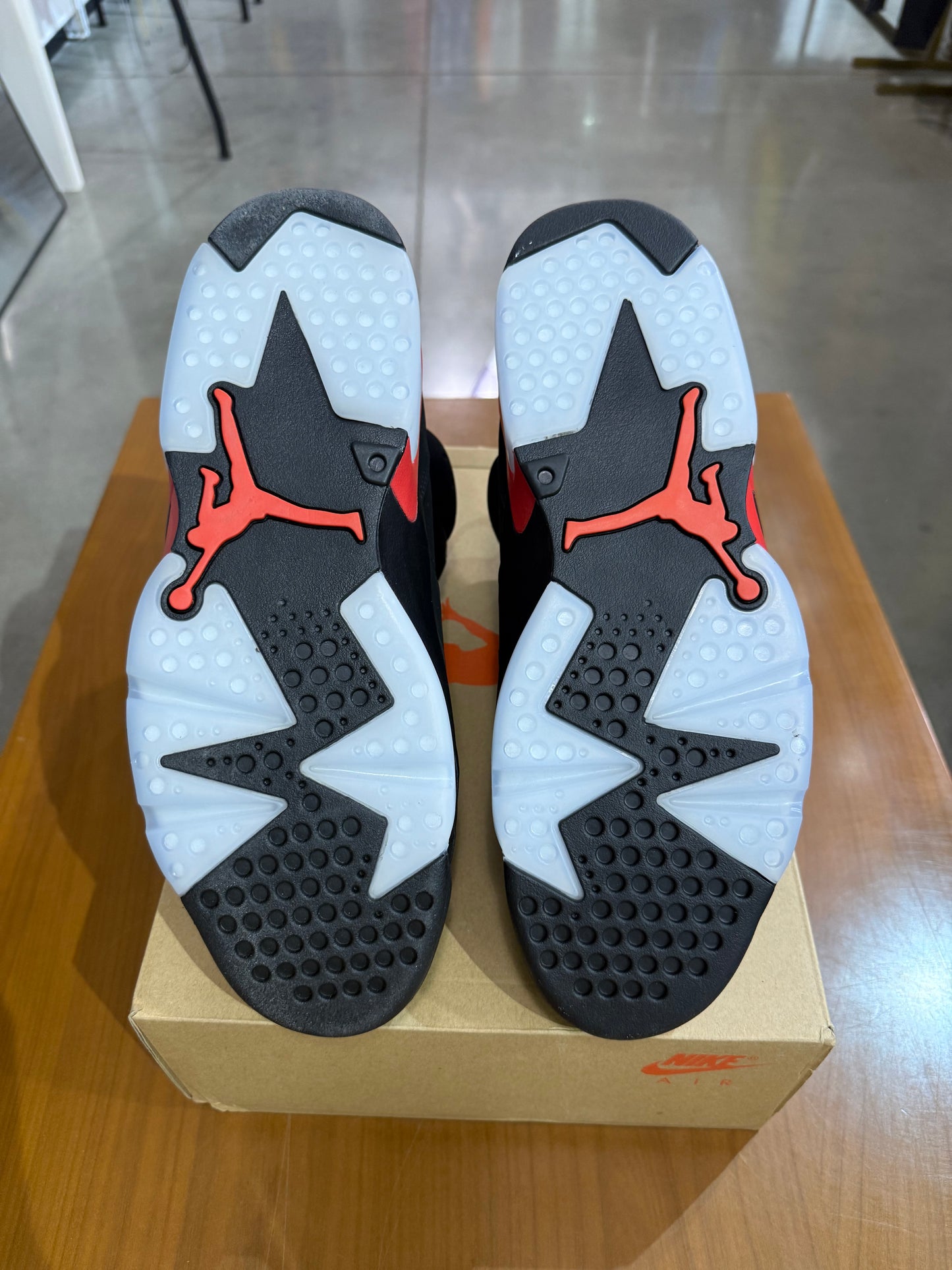Air Jordan 6 Infrared Salesman