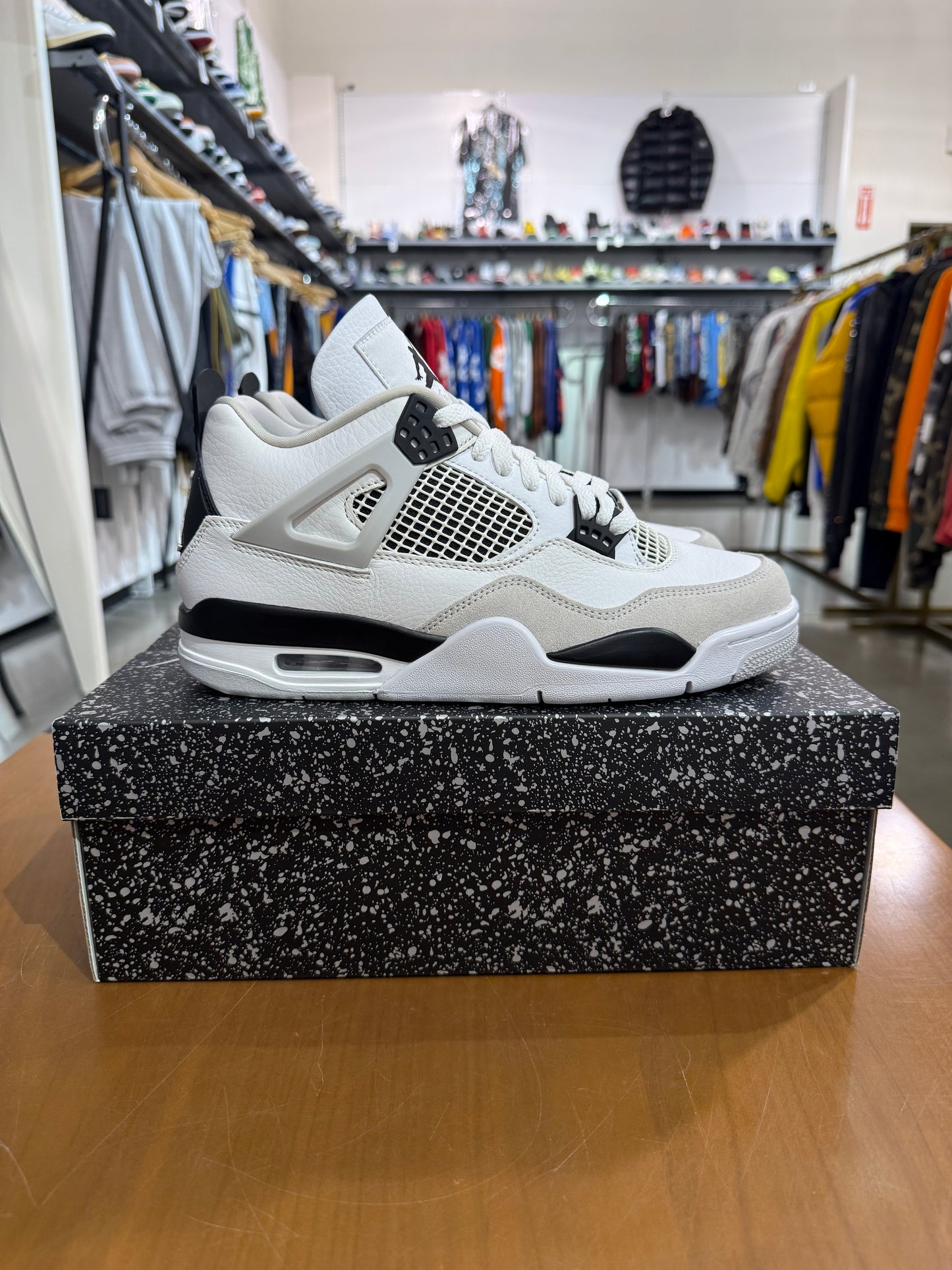 Air Jordan 4 Military Black