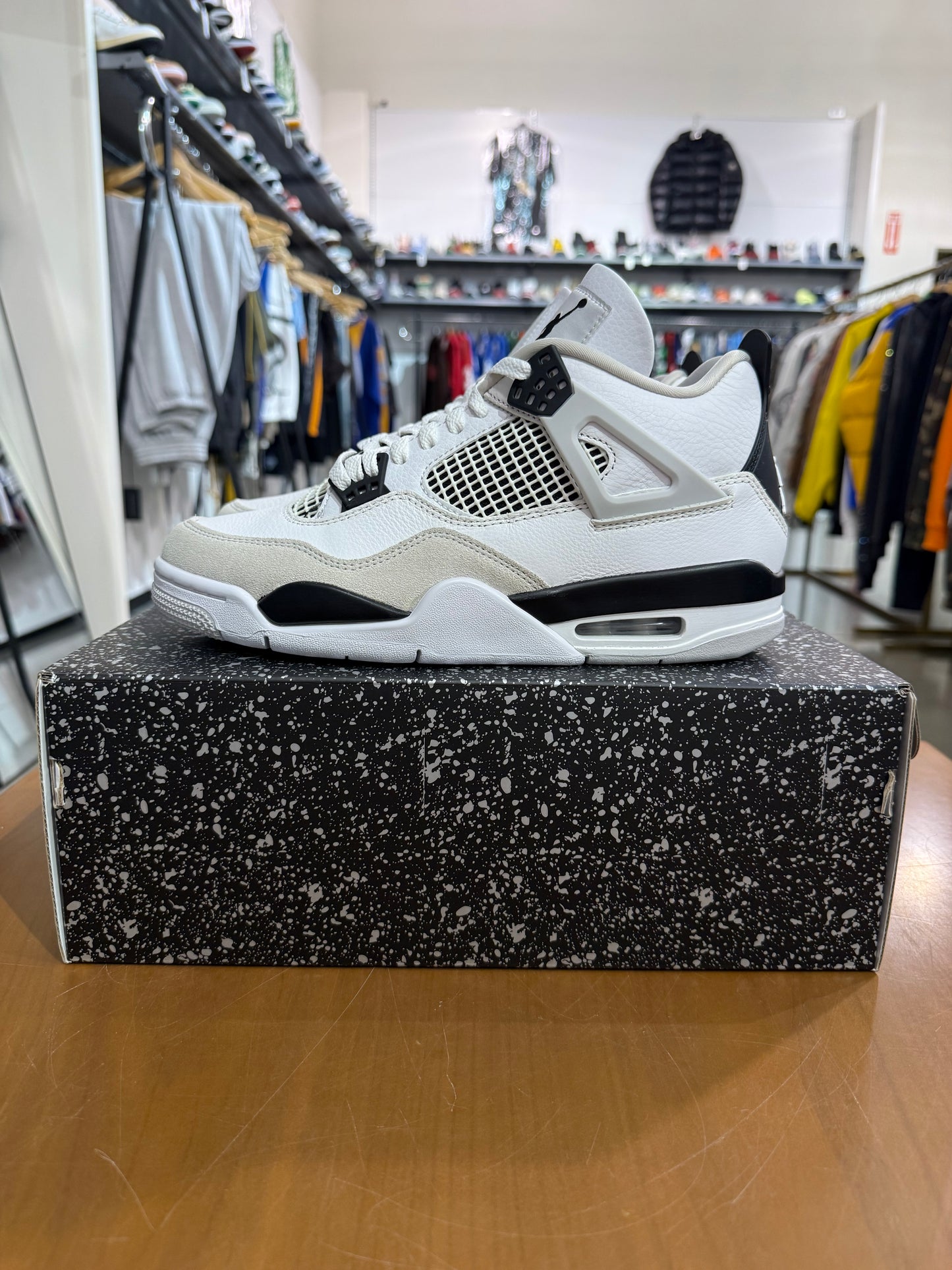 Air Jordan 4 Military Black