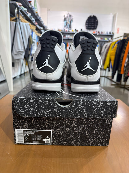 Air Jordan 4 Military Black
