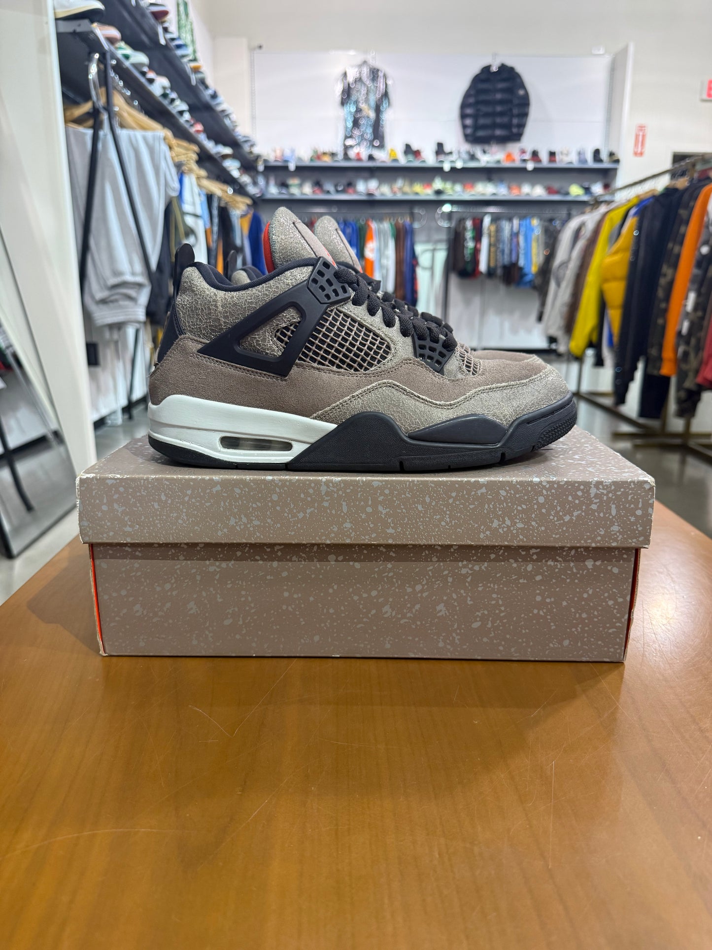 Preowned Air Jordan 4 Taupe Haze