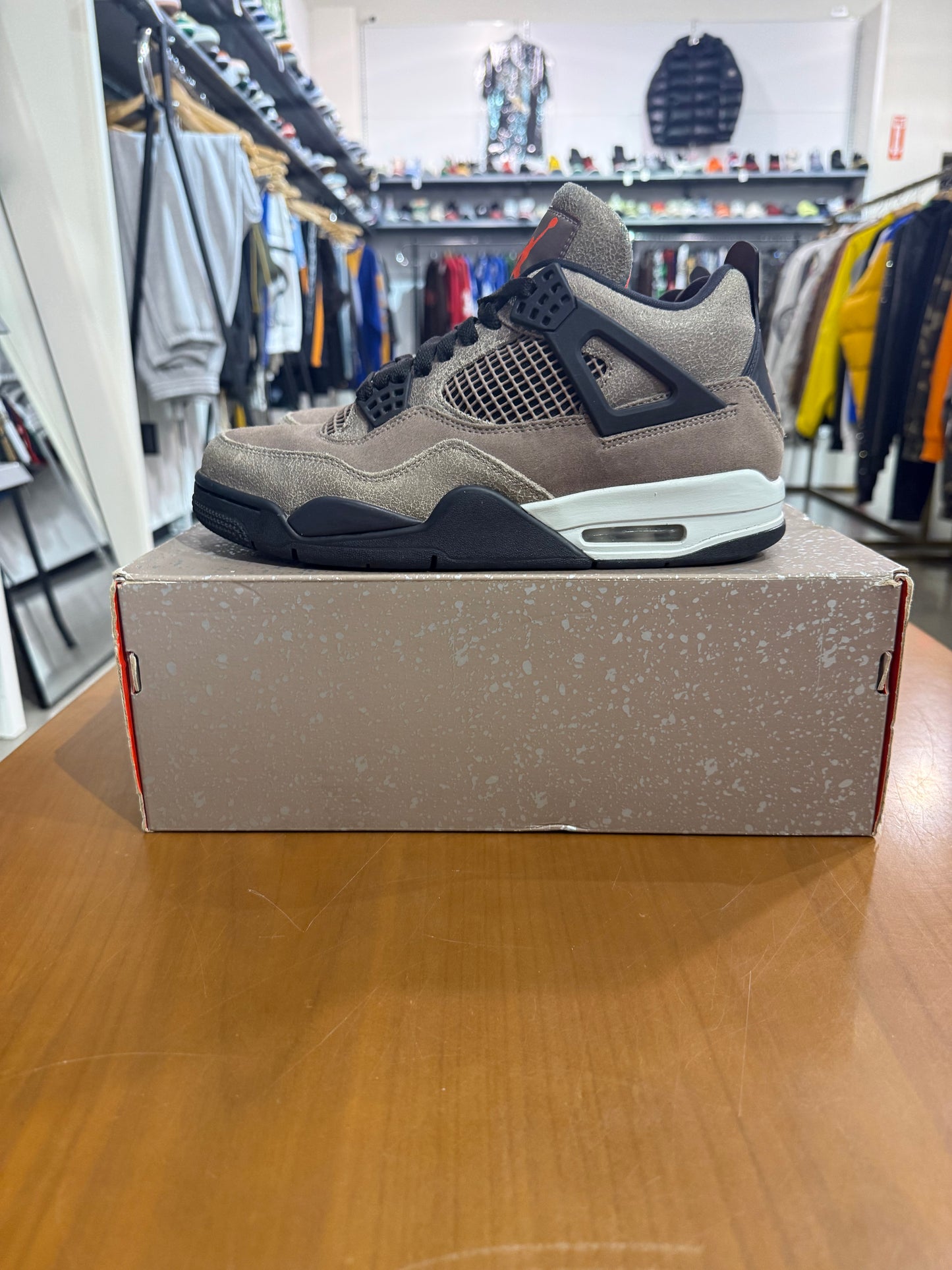 Preowned Air Jordan 4 Taupe Haze