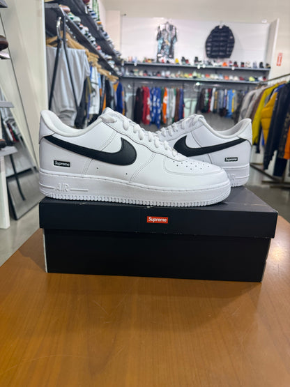 Supreme Air Force 1 Low White (Black Swoosh)