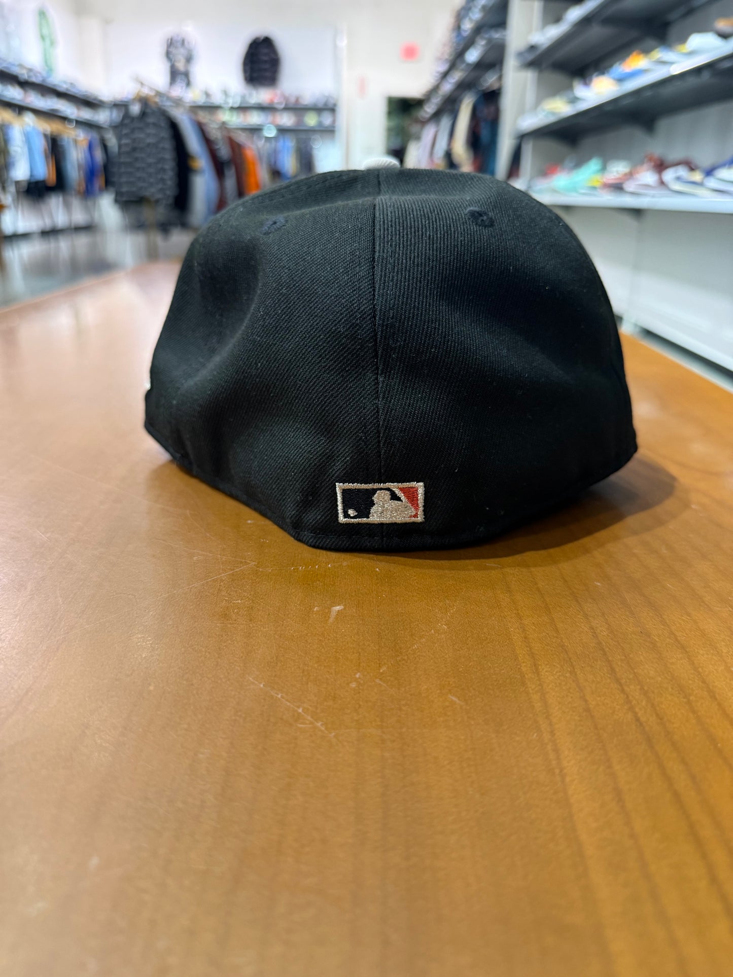 Preowned New Era 30th Anniversary Mariners Black Hat