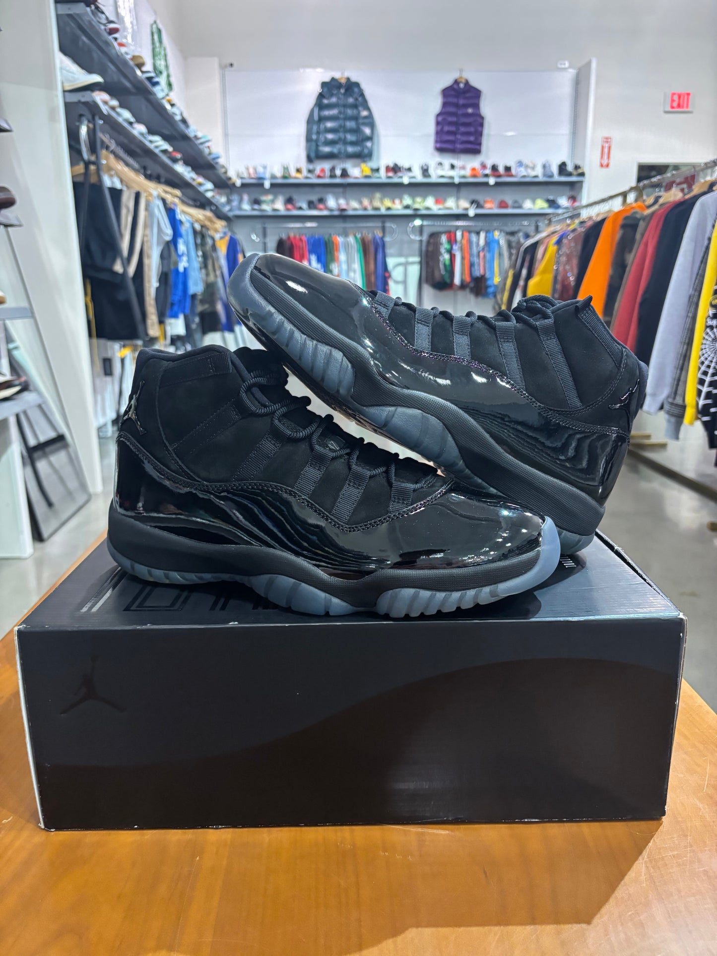 Air Jordan 11 Cap and Gown