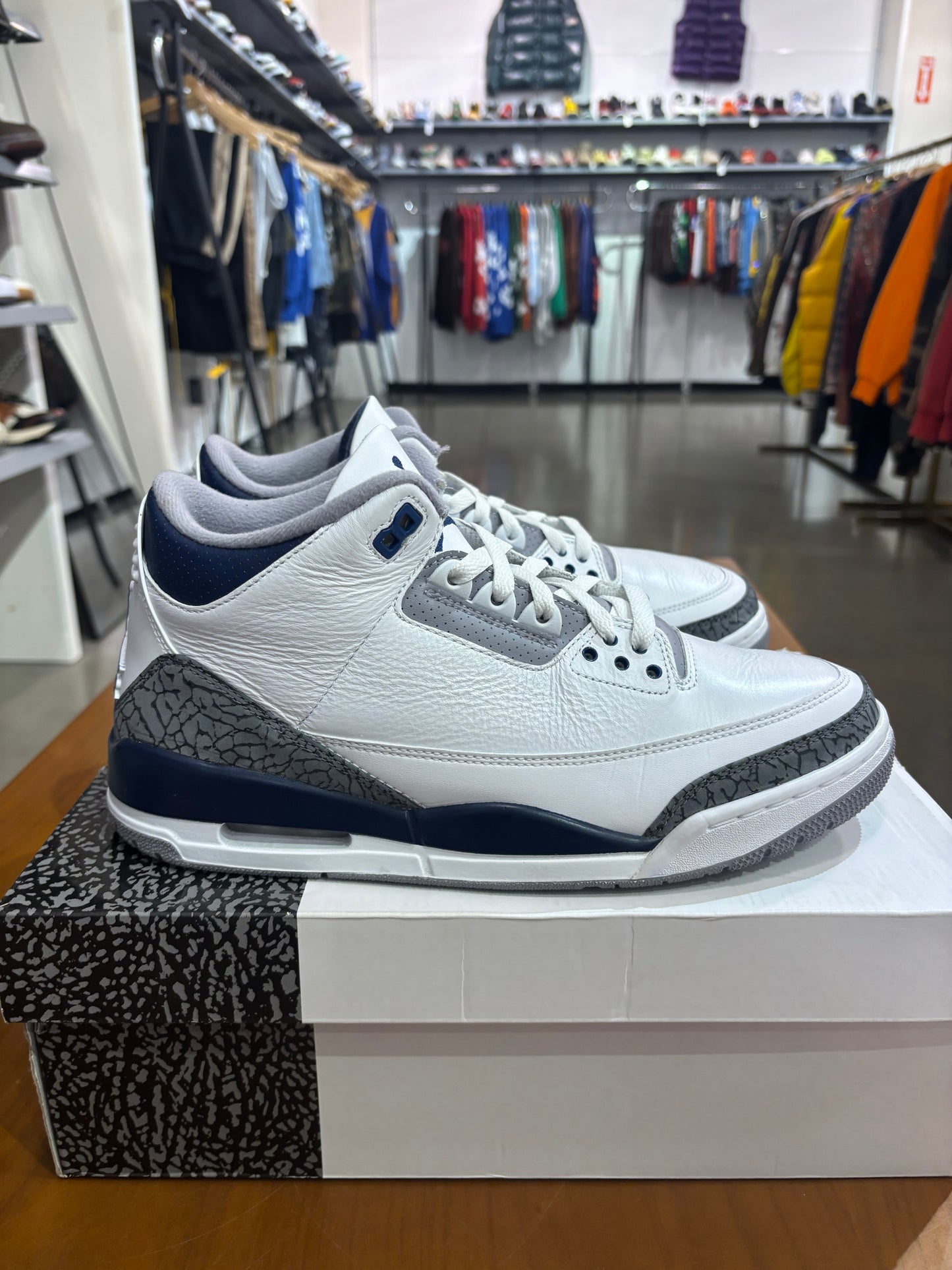 Preowned Air Jordan 3 Midnight Navy