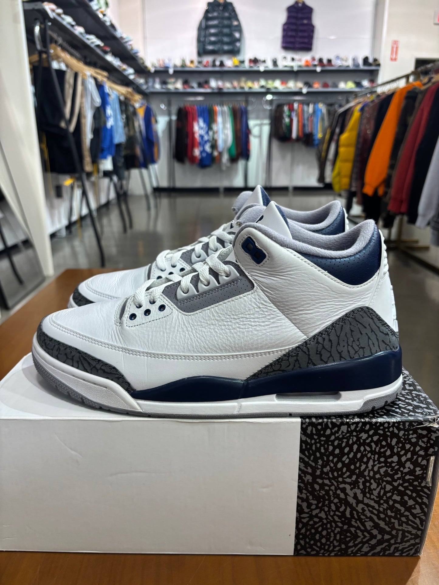 Preowned Air Jordan 3 Midnight Navy
