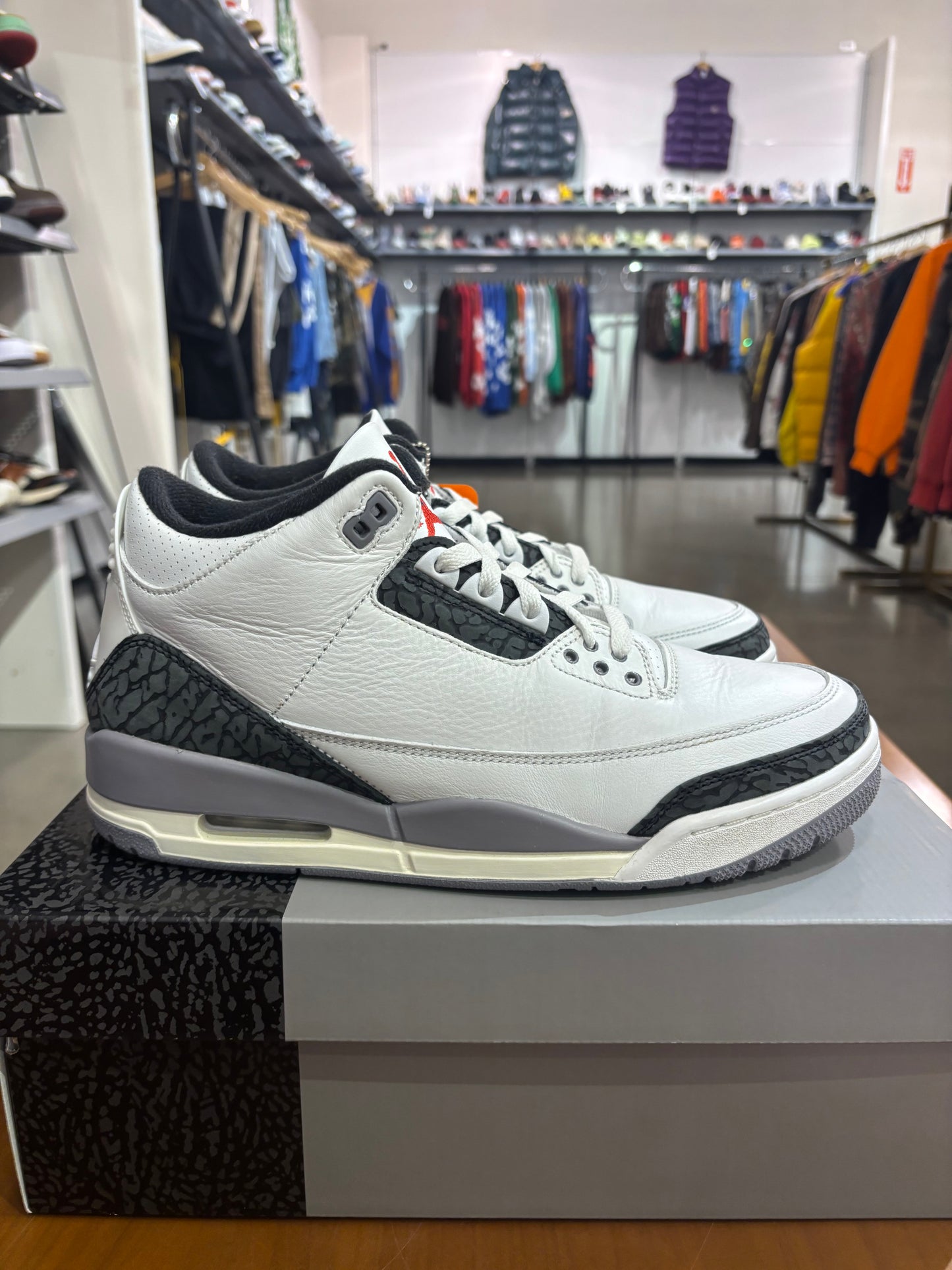 Preowned Air Jordan 3 Cement Grey