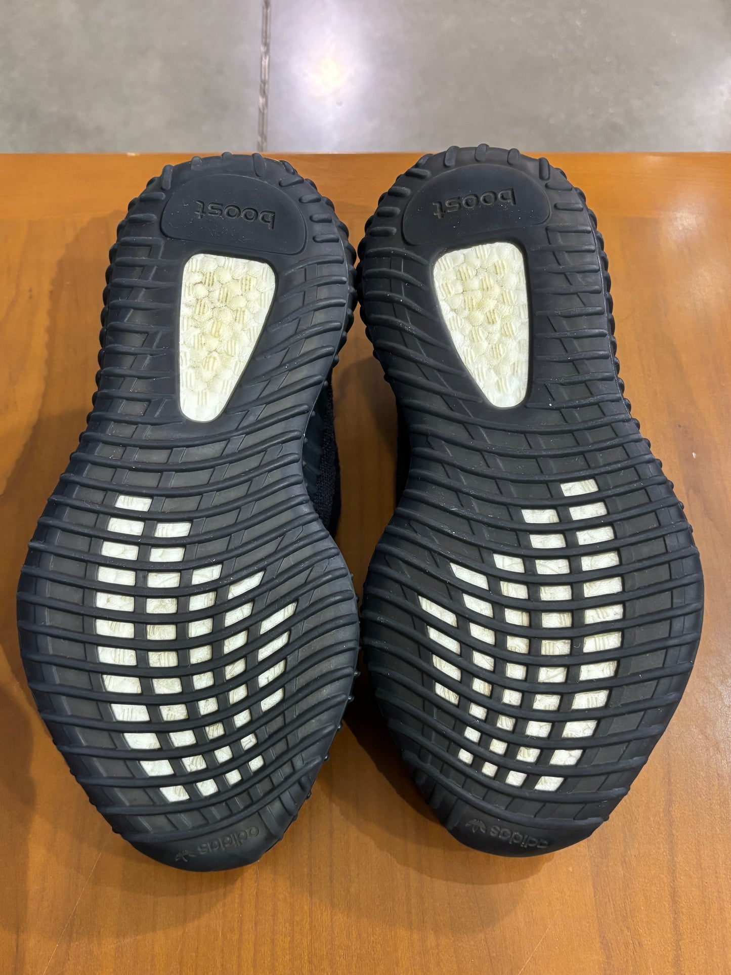 Preowned Adidas Yeezy Boost 350 V2 Onyx