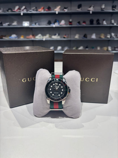 Preowned Gucci Dive 136.2 Watch Stainless Steel Nylon Strap