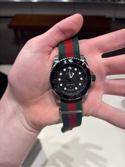 Preowned Gucci Dive 136.2 Watch Stainless Steel Nylon Strap