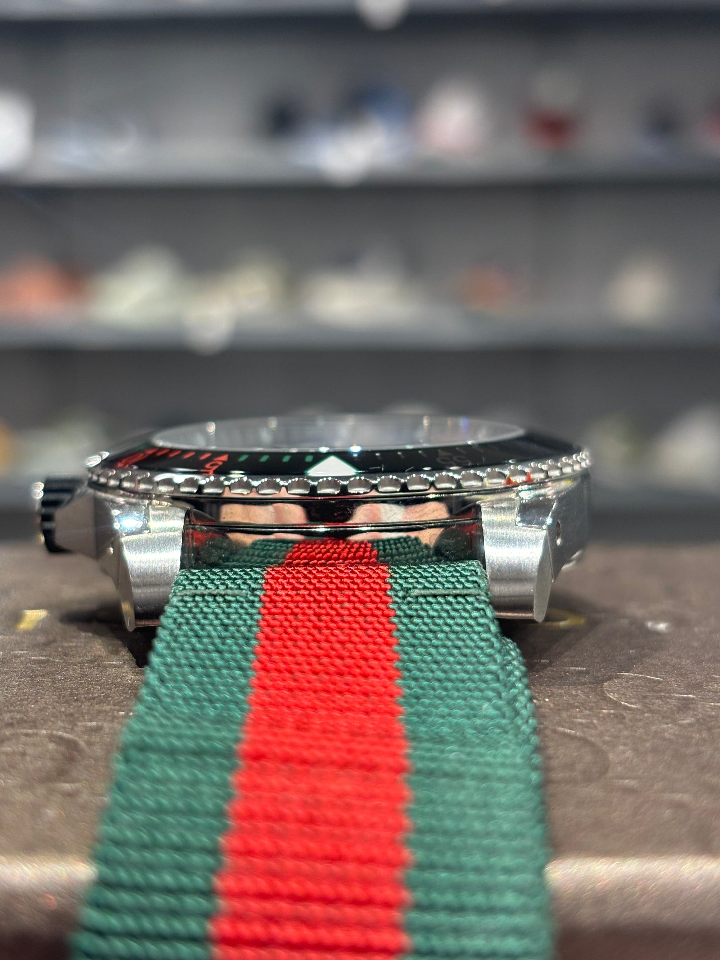 Preowned Gucci Dive 136.2 Watch Stainless Steel Nylon Strap