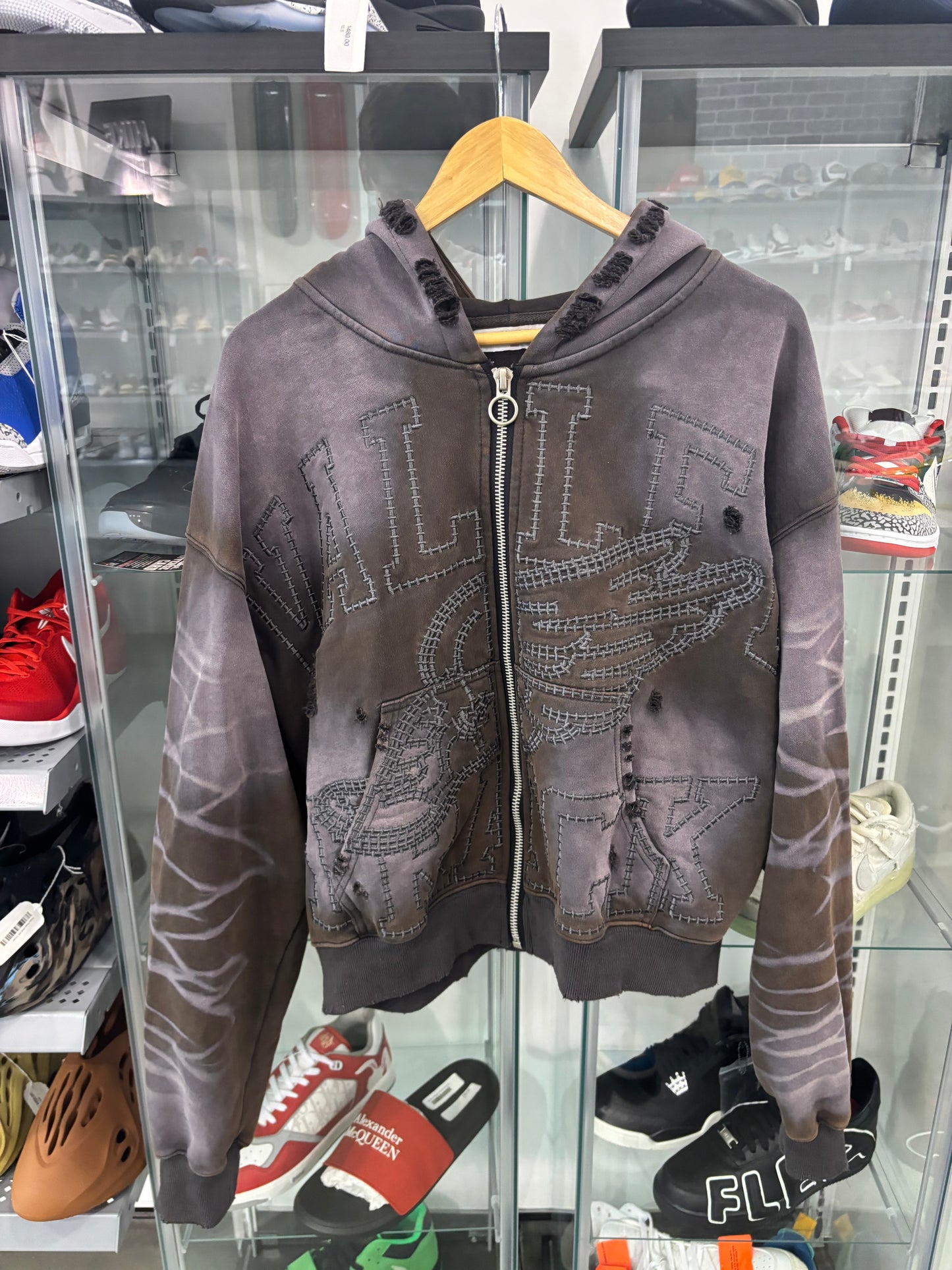 Preowned Vale Storm Garden Zip Up Hoodie Brown