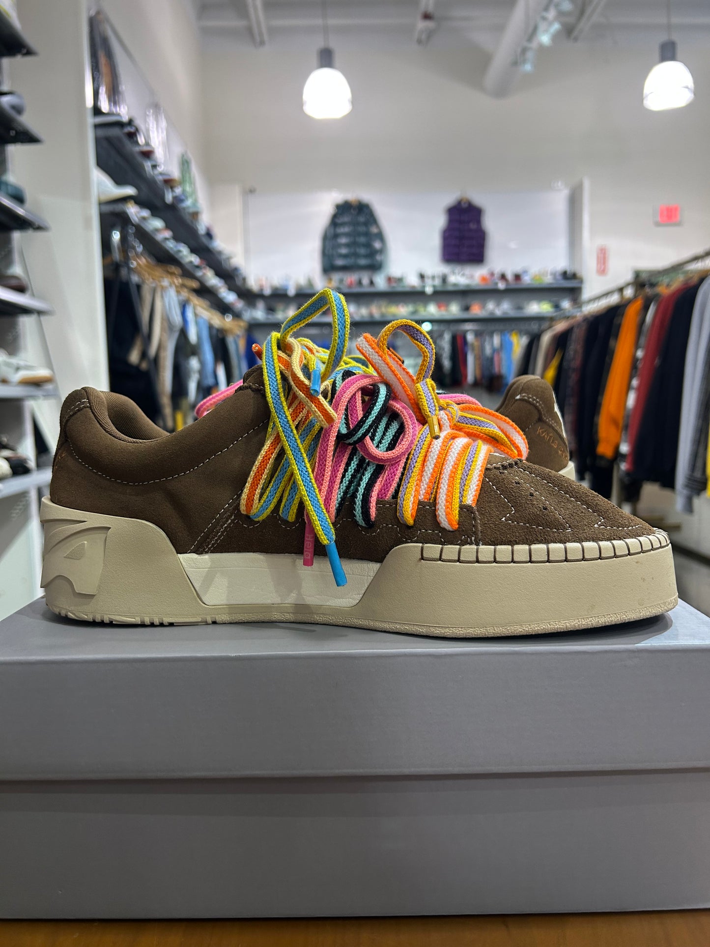 PREOWNED Anta Kai Hela Brown