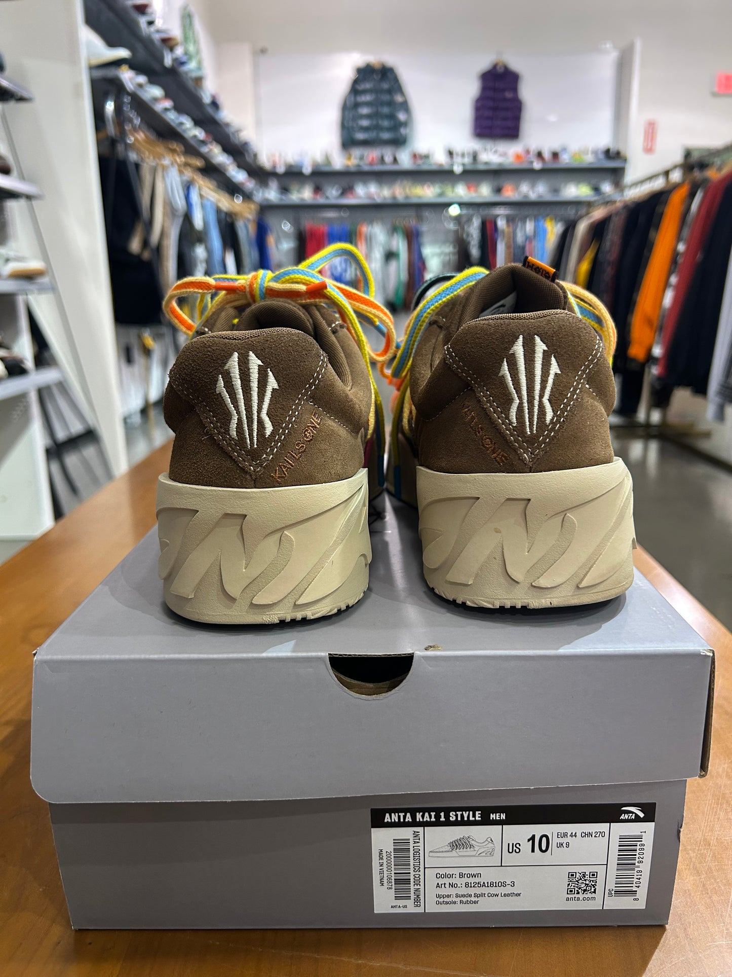 PREOWNED Anta Kai Hela Brown