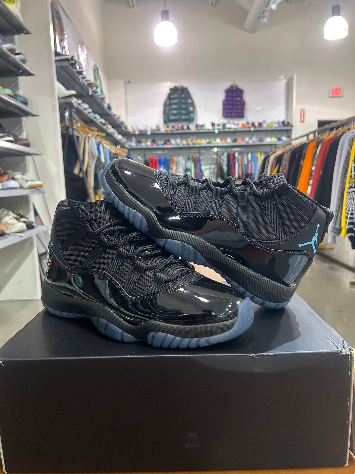 PREOWNED Air Jordan 11 Gamma
