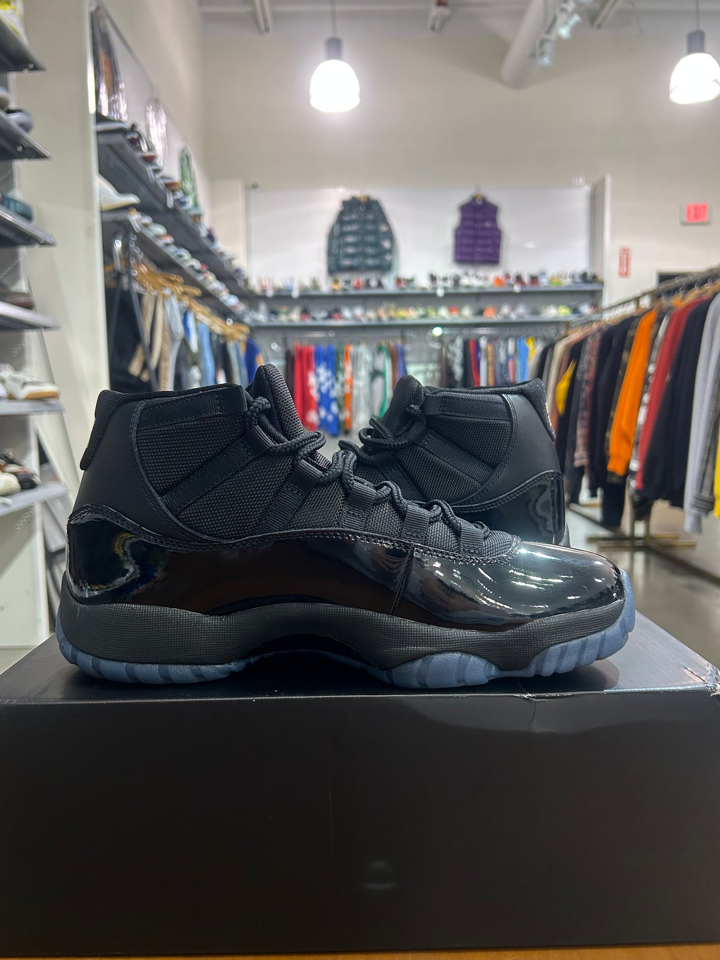 PREOWNED Air Jordan 11 Gamma