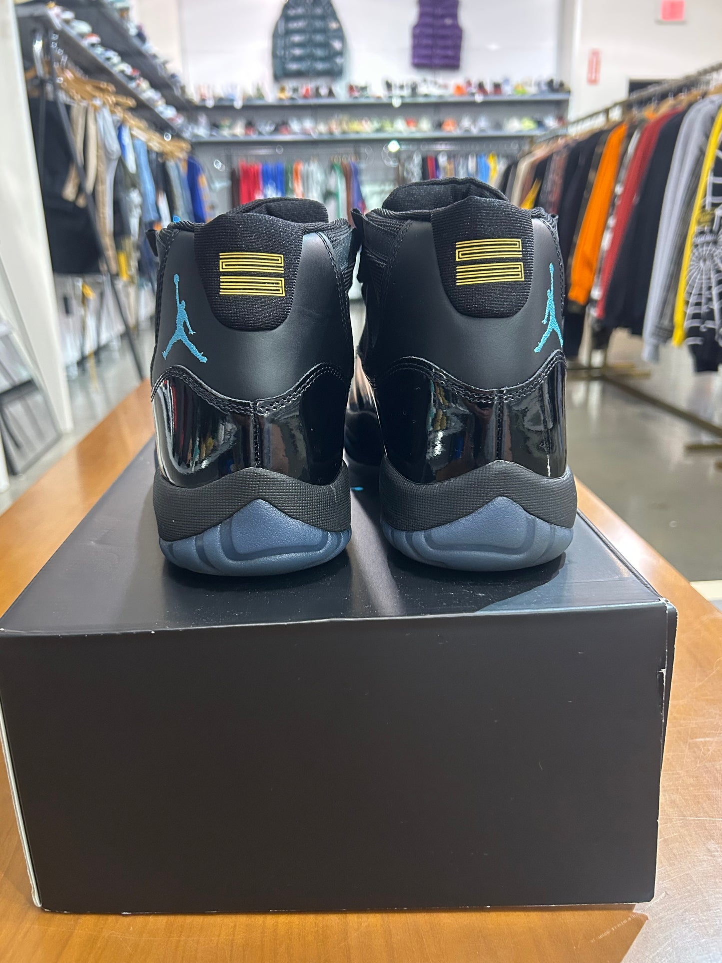PREOWNED Air Jordan 11 Gamma