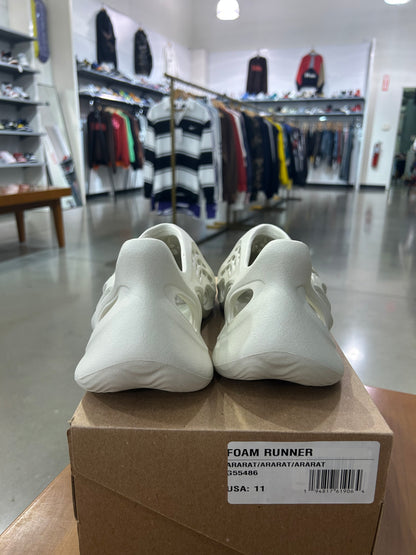 Yeezy Foam Runner Ararat