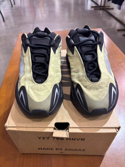 Preowned Yeezy 700 MNVN Resin