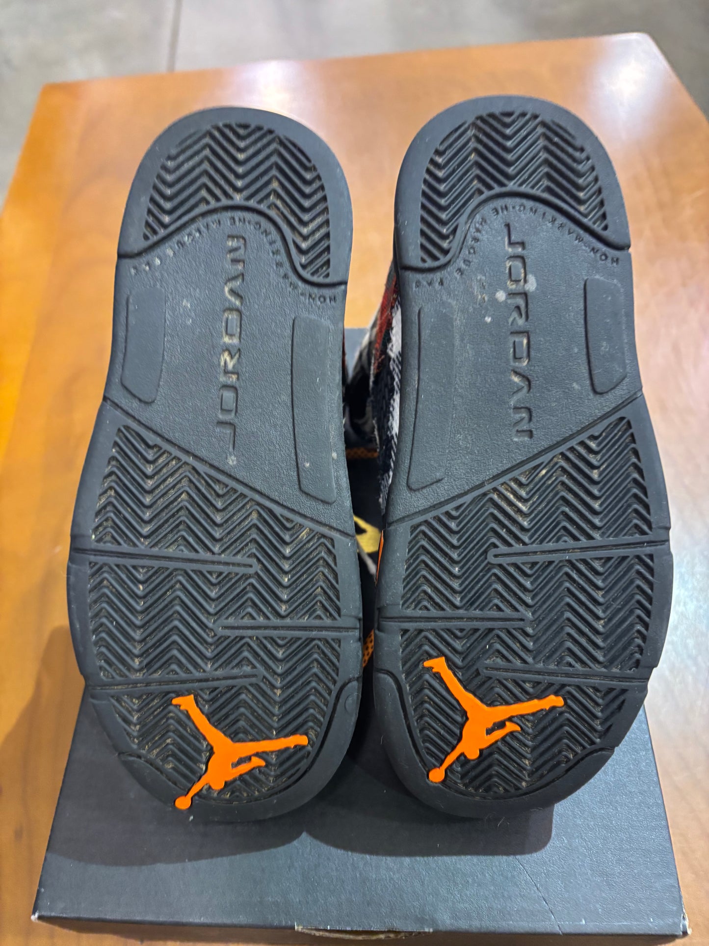 Preowned Air Jordan 5 Plaid
