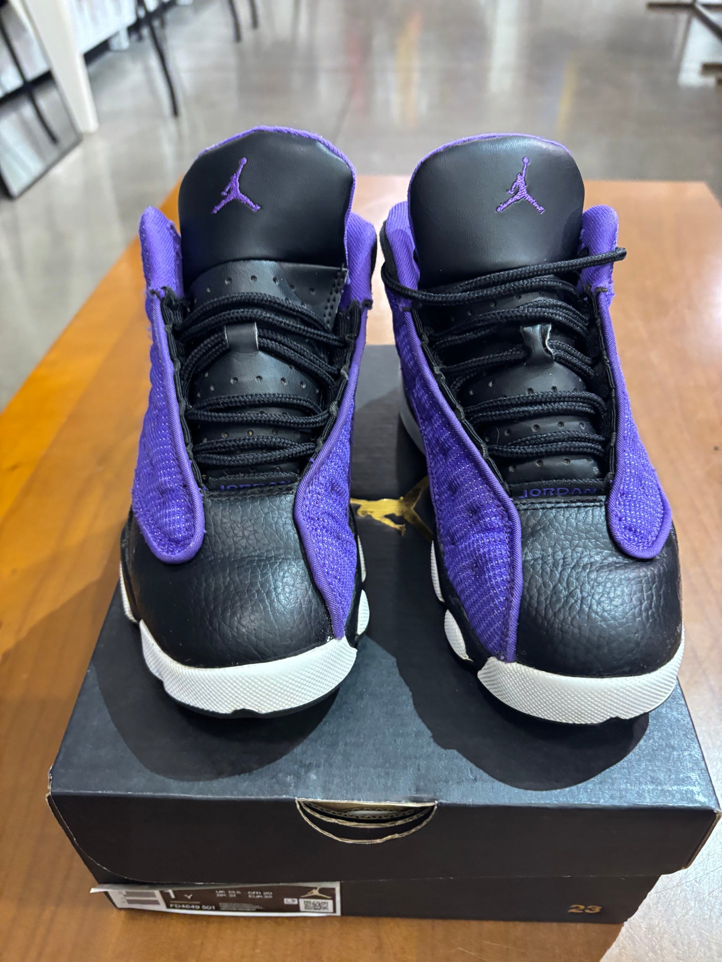 Preowned Air Jordan 13 Purple Venom