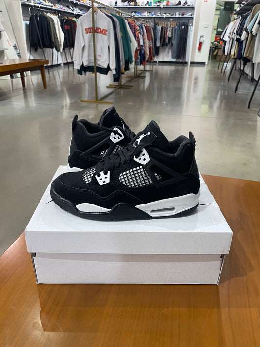 Preowned Air Jordan 4 White Thunder