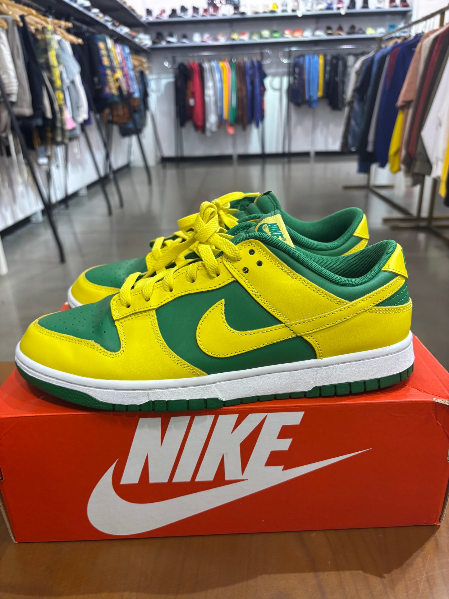 Preowned Nike Dunk Low Reverse Brazil