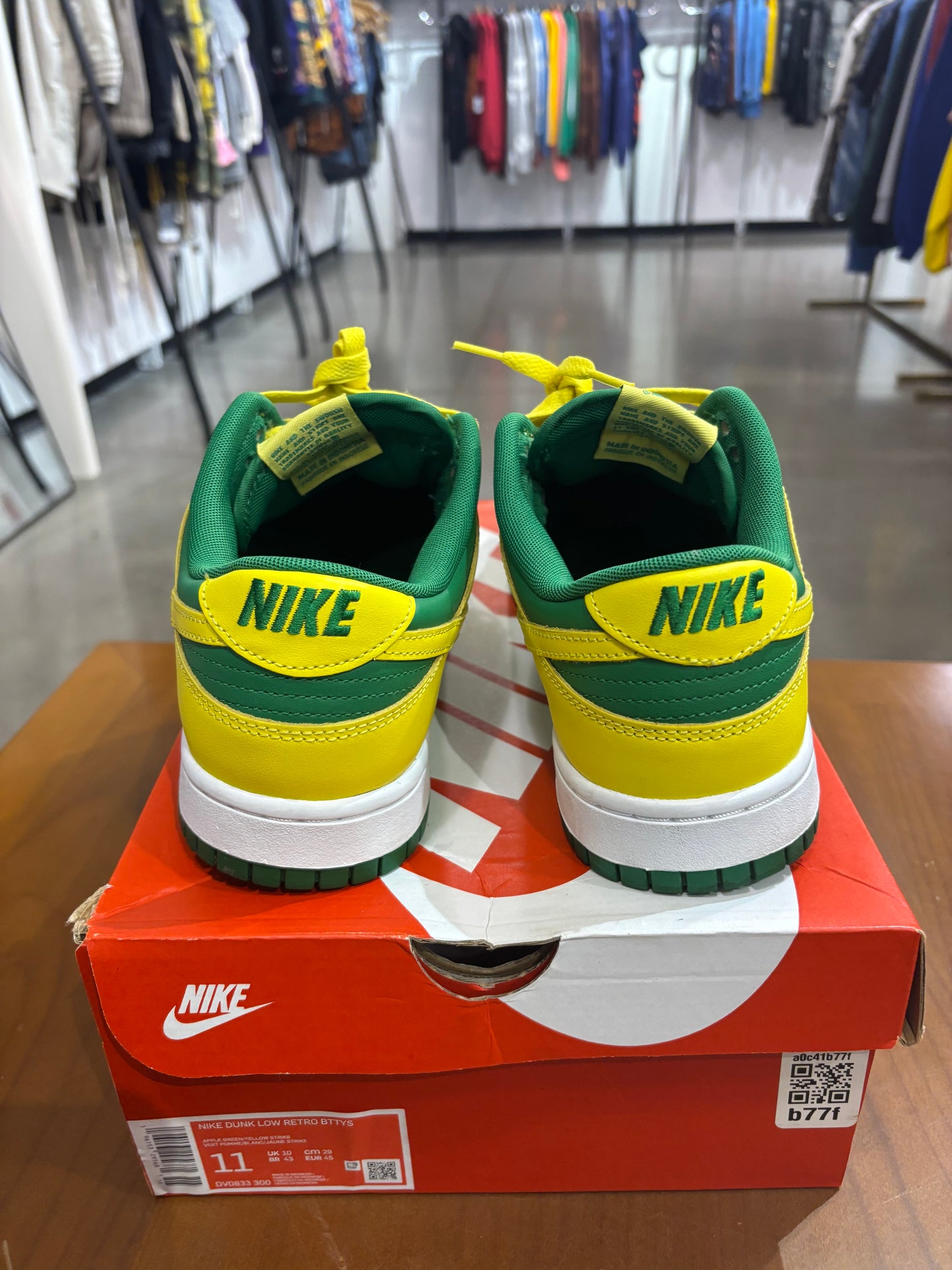 Preowned Nike Dunk Low Reverse Brazil