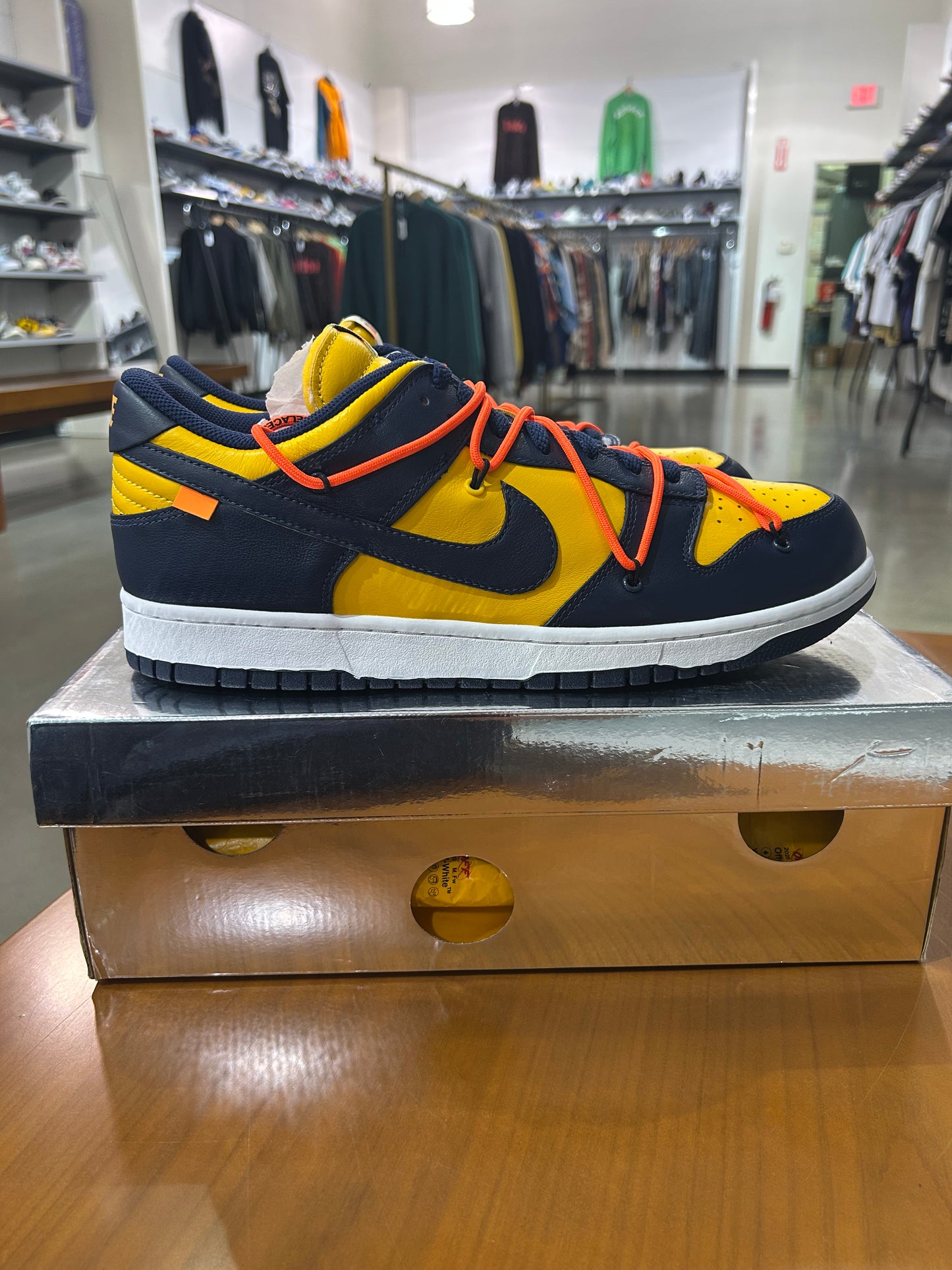 Nike Dunk Low Off-White University Gold
