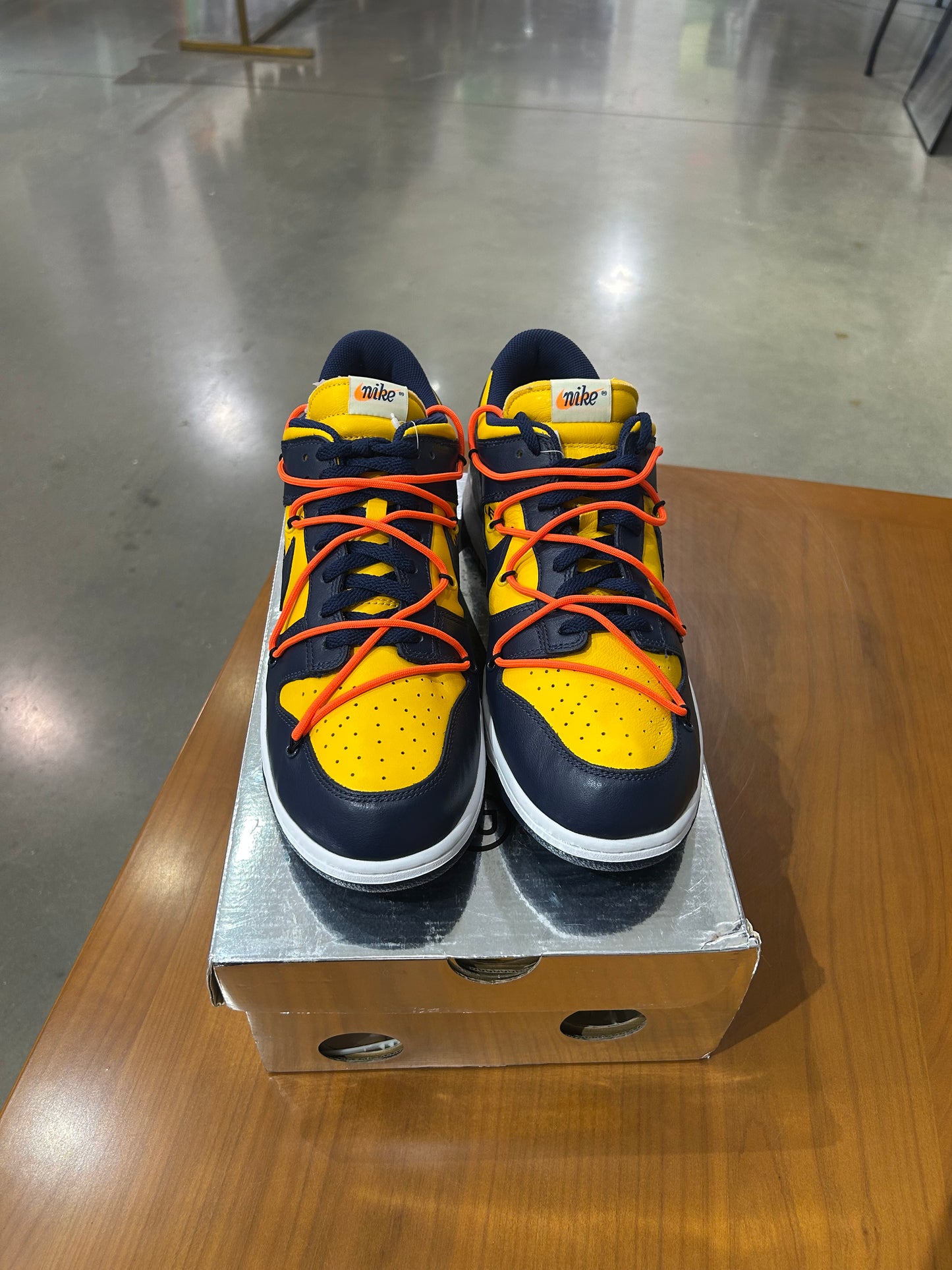 Nike Dunk Low Off-White University Gold