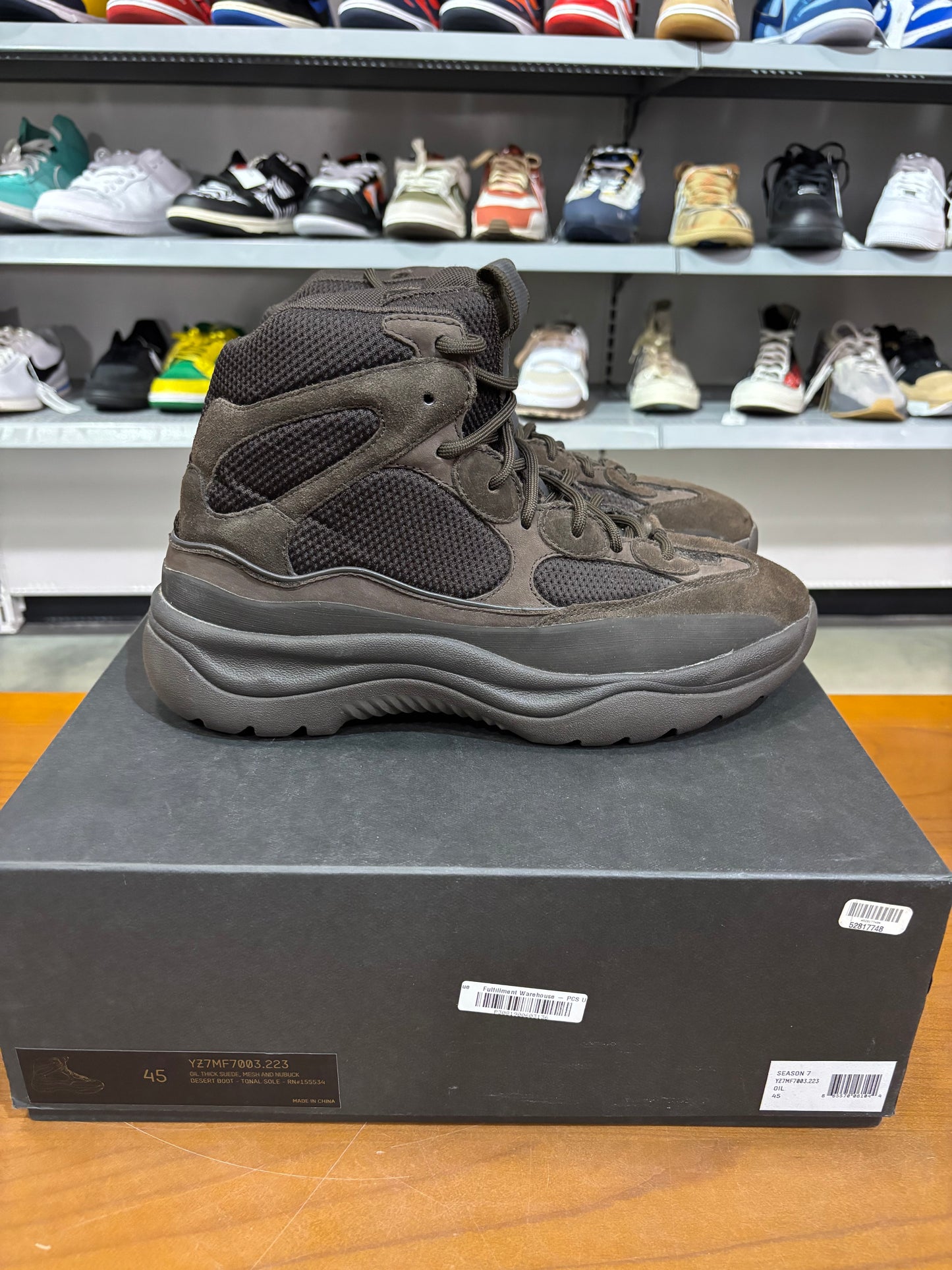 Preowned Yeezy Season 7 Desert Boot Oil