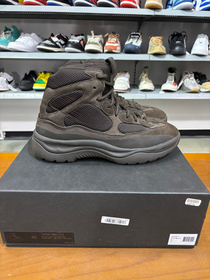 Preowned Yeezy Season 7 Desert Boot Oil