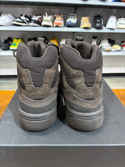 Preowned Yeezy Season 7 Desert Boot Oil