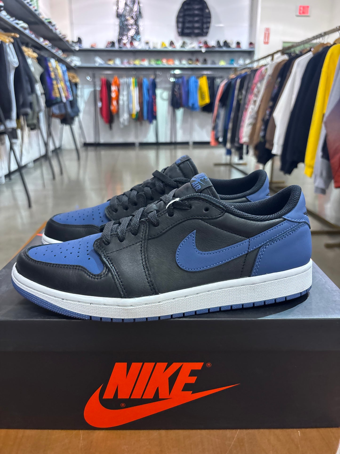 Preowned Air Jordan 1 Low Mystic Navy