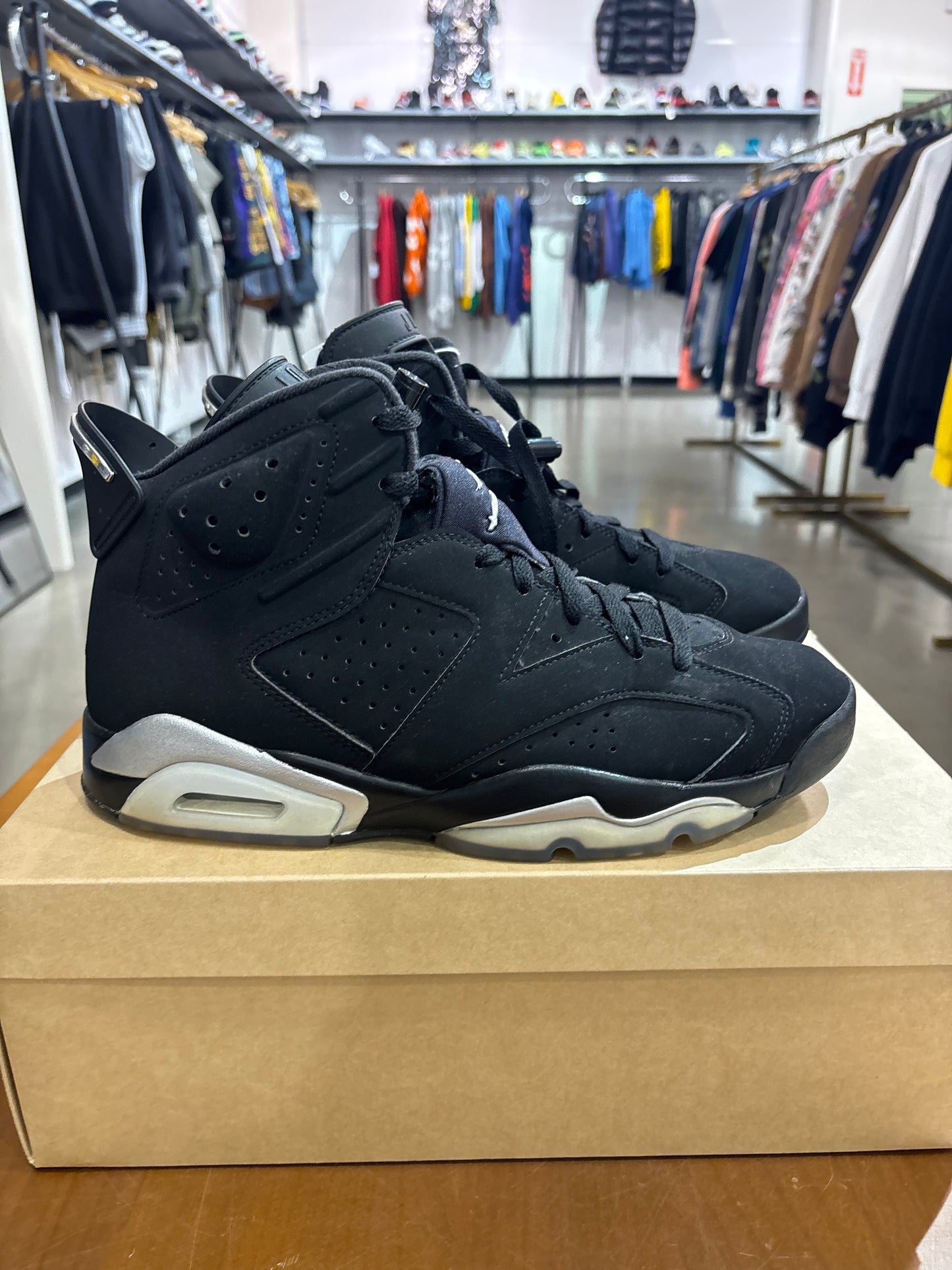 Preowned Air Jordan 6 Chrome