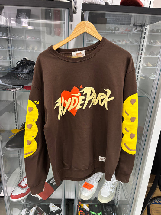 Hyde Park Crewneck Brown Hearts Smiles