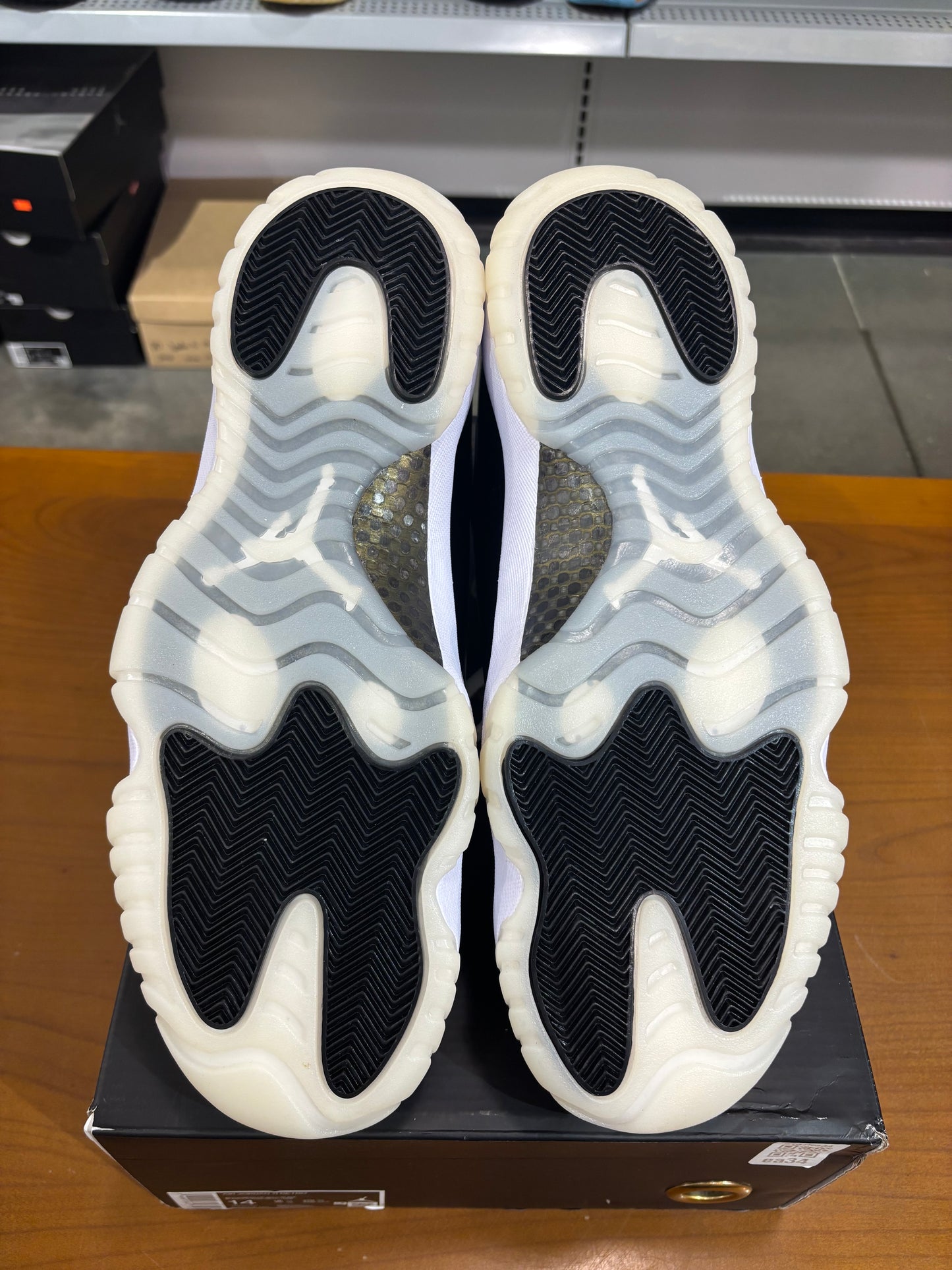 Air Jordan 11 DMP Gratitude