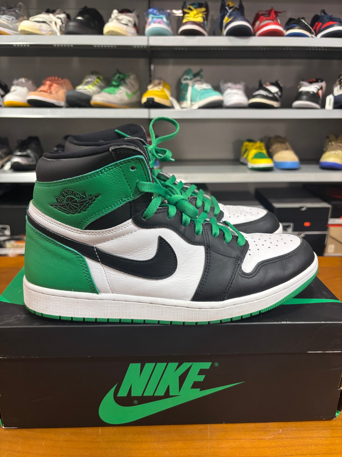 Preowned Air Jordan 1 Lucky Green