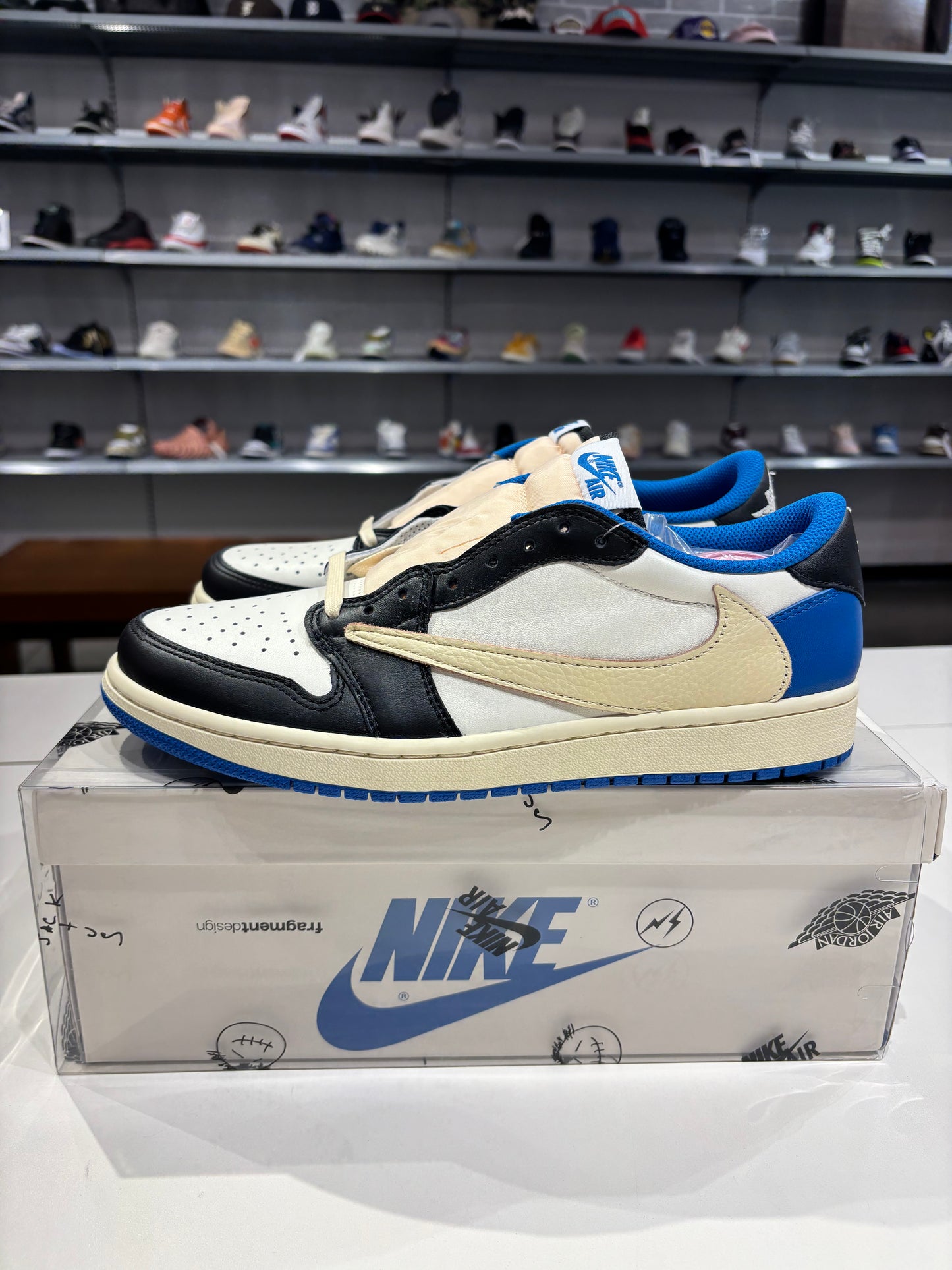 Travis Scott Air Jordan 1 Low Fragment