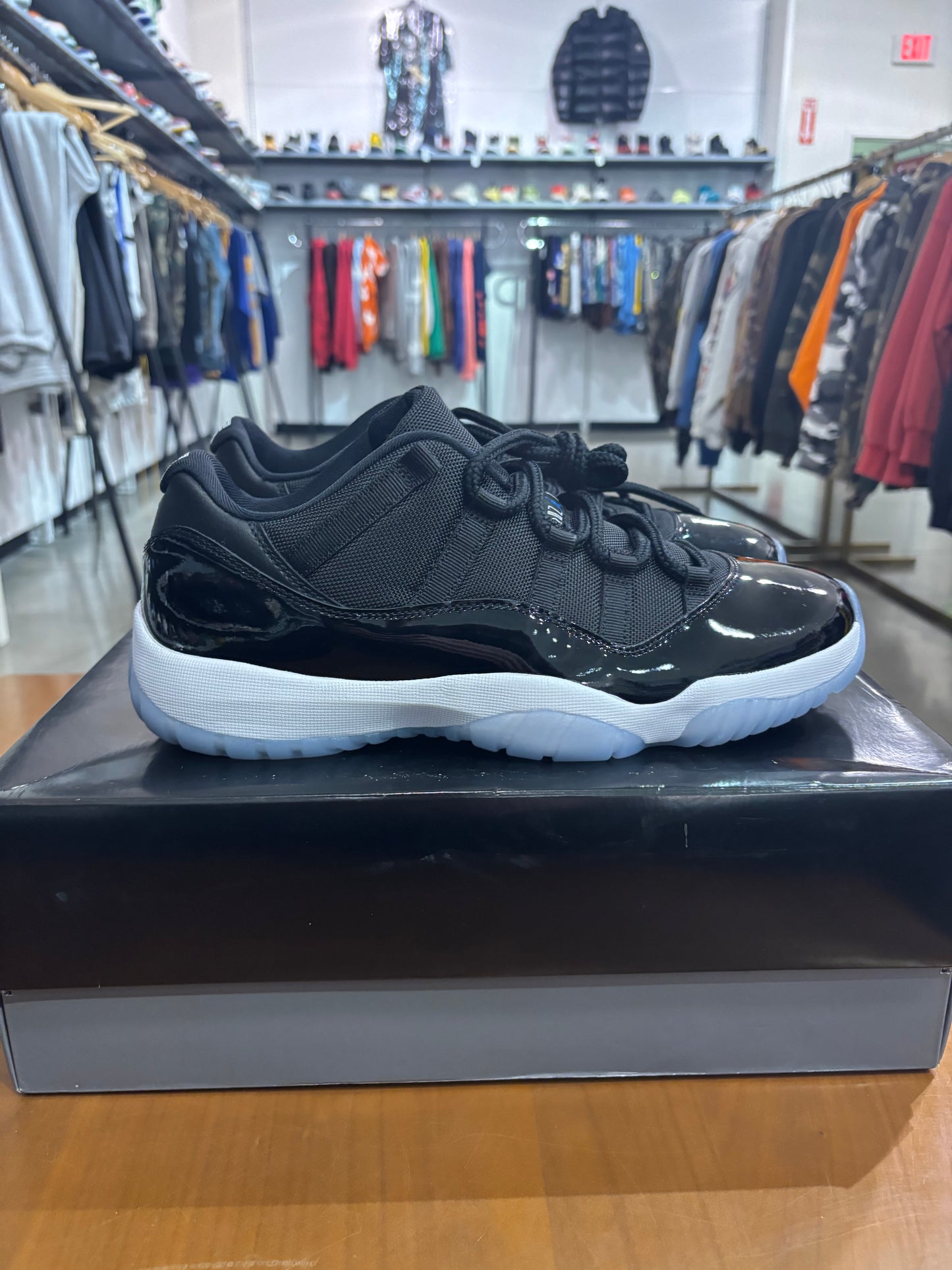 Air Jordan 11 Low Space Jam