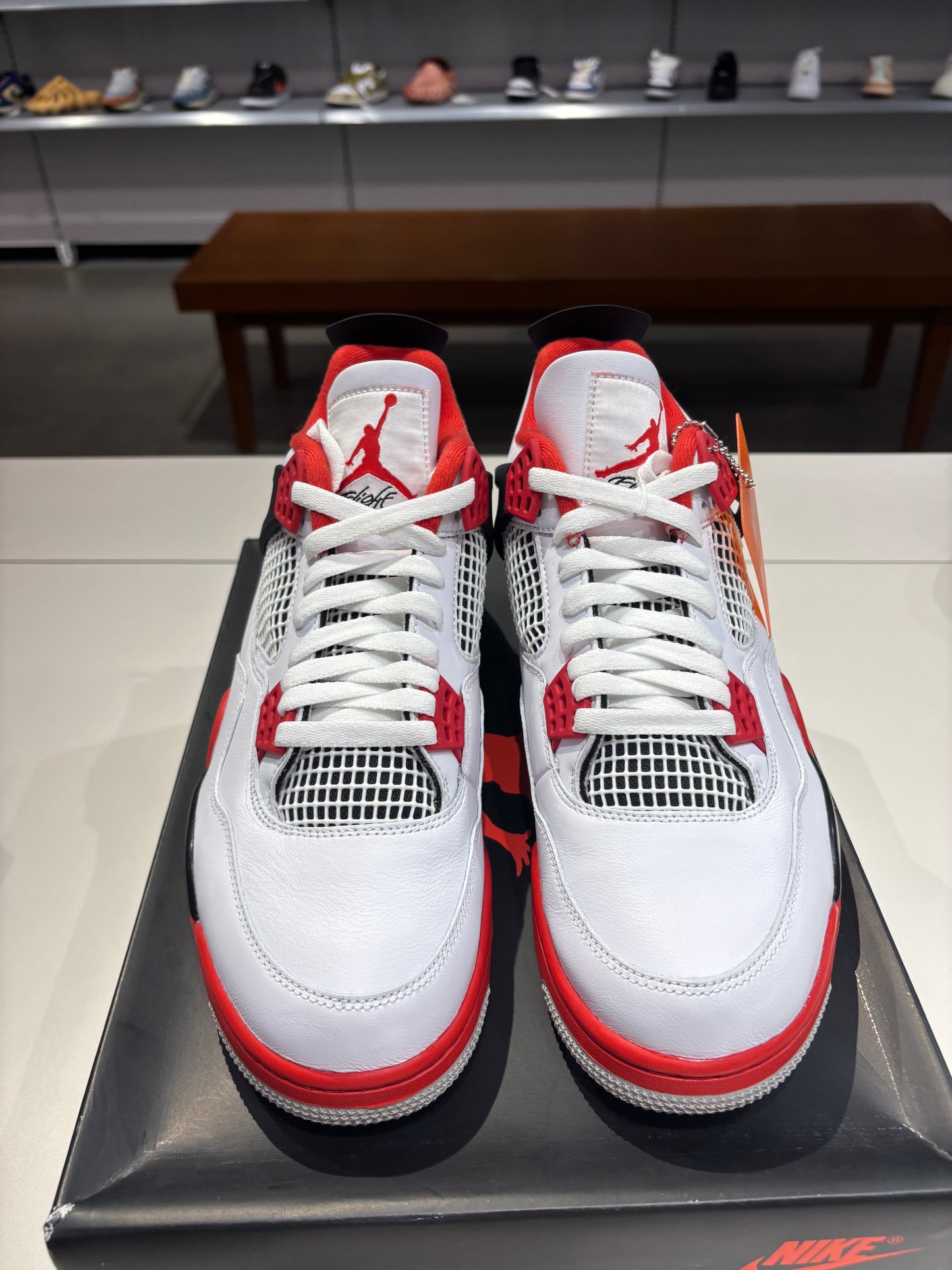 Air Jordan 4 Fire Red
