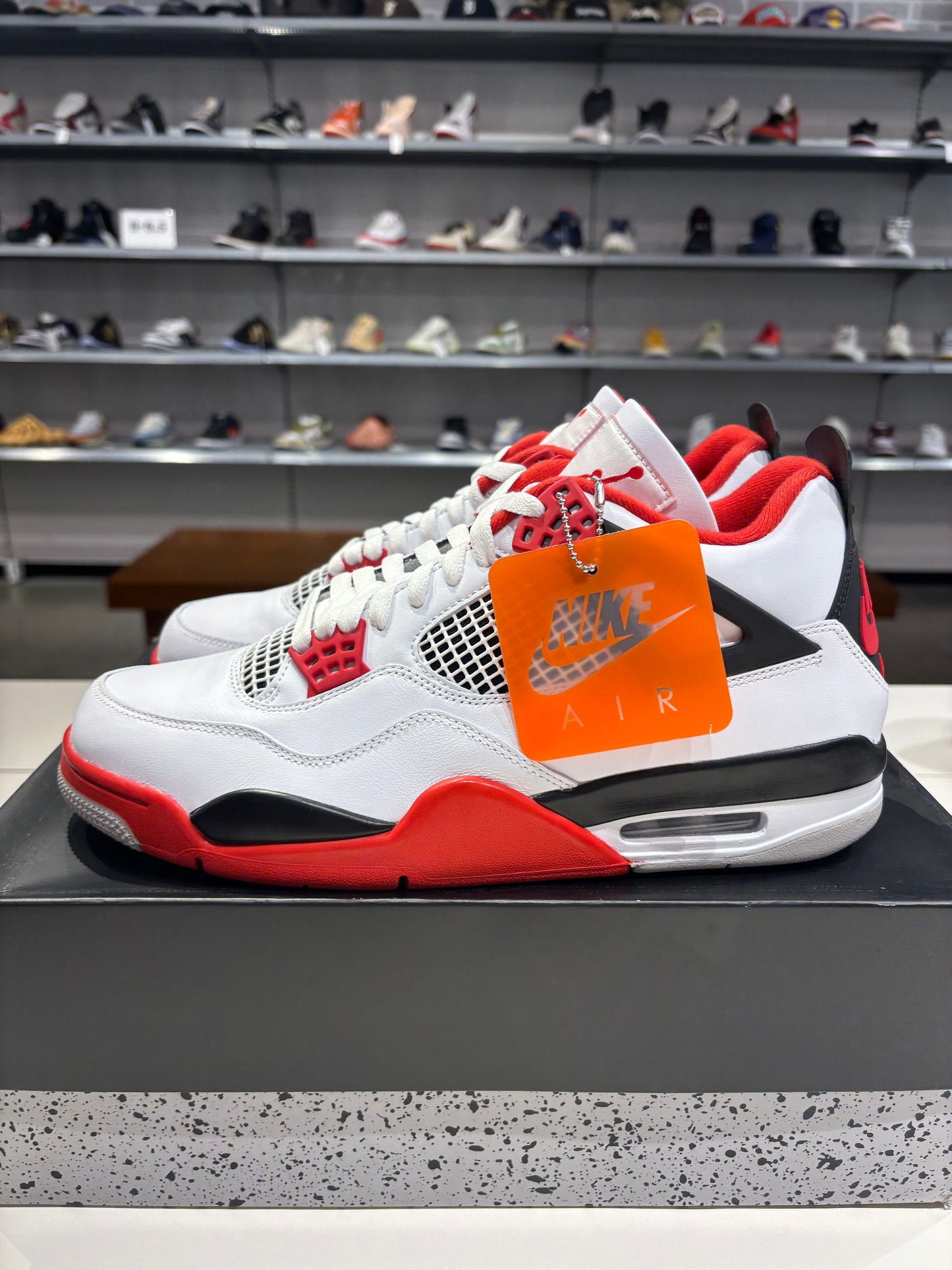 Air Jordan 4 Fire Red