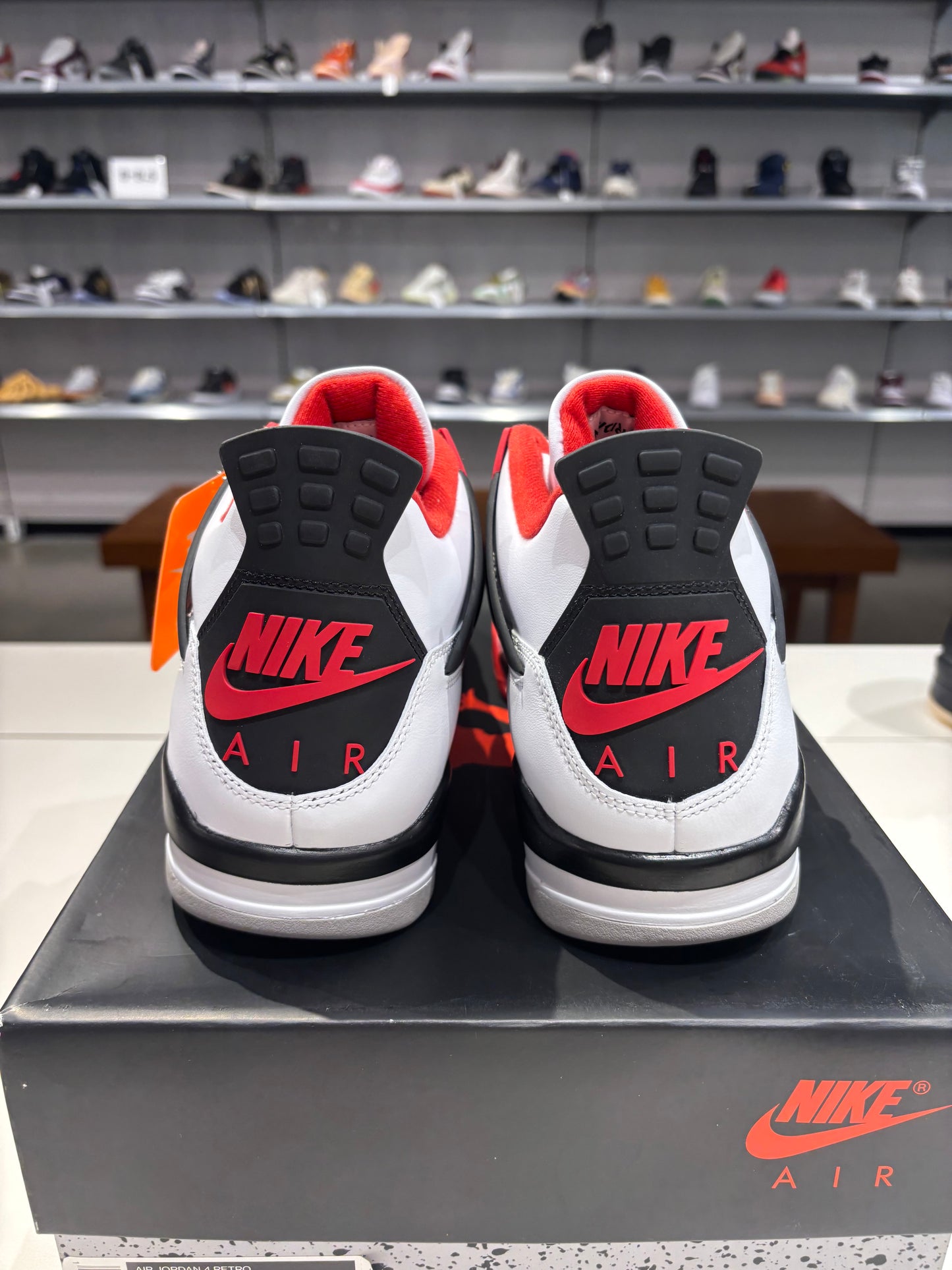 Air Jordan 4 Fire Red
